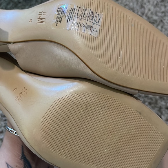 H&M heels - Picture 3 of 4